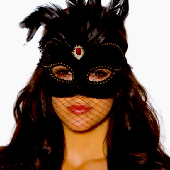 Mask Velvet With Feathers Venetian Party, Halloween - Picture 1 of 2